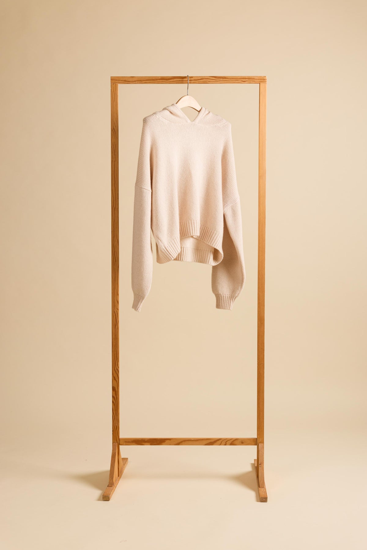 Camille Hoodie in Slightly Pink – Kaschmir Hoodie von WARM ME