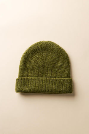Niklas Mütze in Avocado Produktansicht – WARM ME Kaschmir Beanie