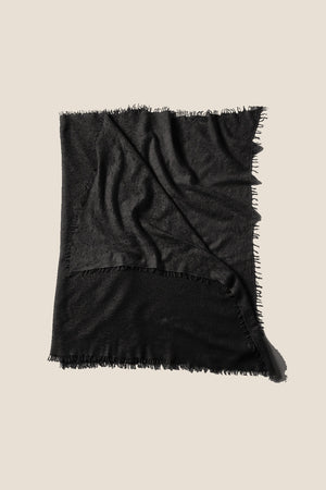 Nomad Schal klein in Schwarz – Kaschmirschal von WARM ME