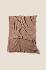 Nomad Schal klein in Mocca Mousse – Kaschmirschal von WARM ME