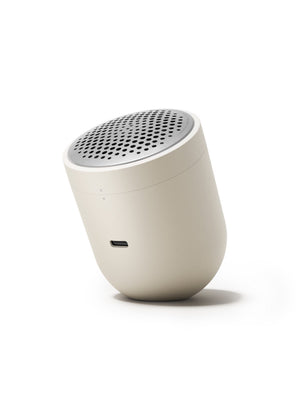 Steamery Pilo 2 Fusselrasierer Sand auf Ständer – WARM ME Pflegeprodukt