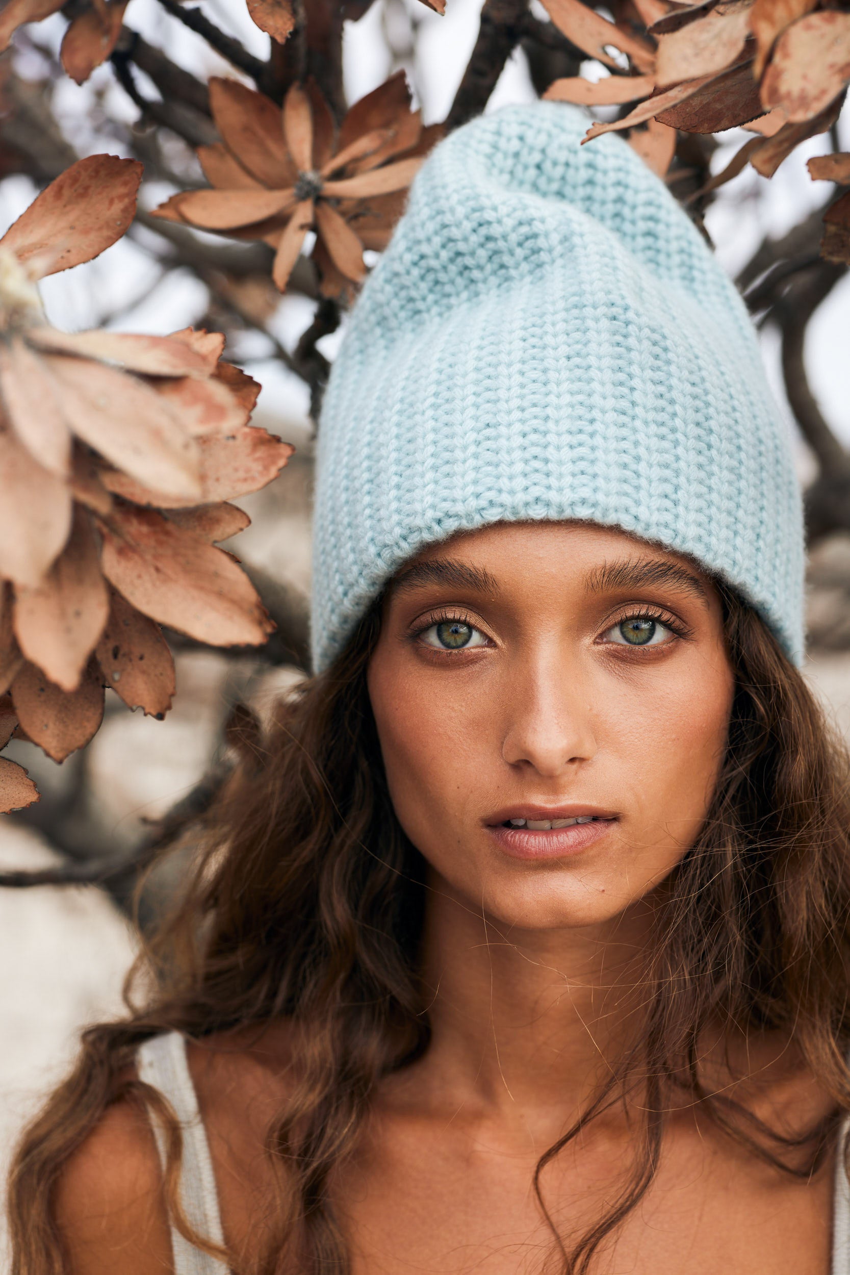 WARM ME Lookbook FW26 – Kaschmir Mütze Lifestyle