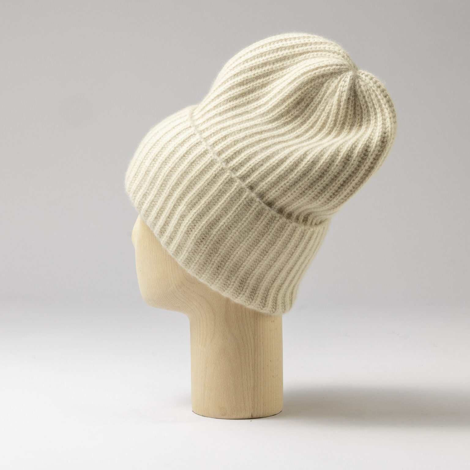 Hat Marius - Warm ME – Handmade with the finest Mongolian Cashmere